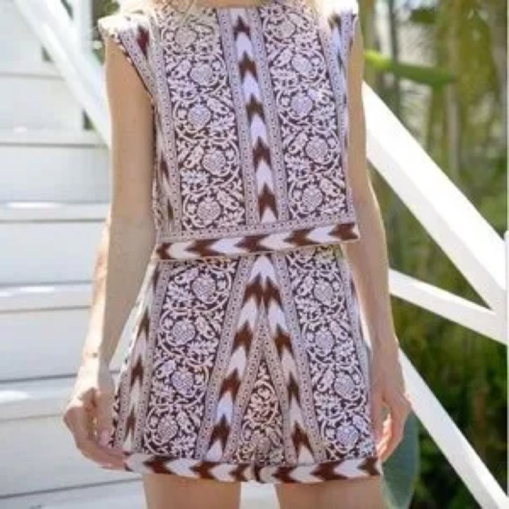 Julia Amory Slim Shell Top